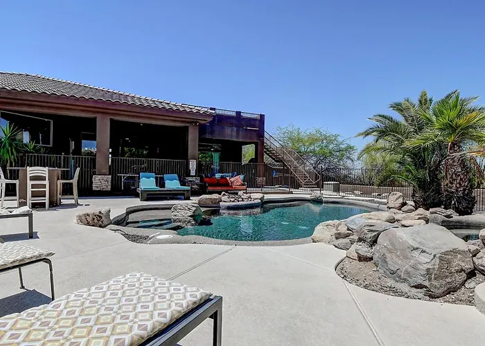 Custom 2 Acres True Indoor-outdoor Living Casa vacanze
