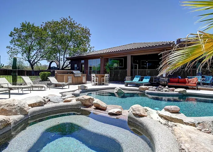 Custom 2 Acres True Indoor-outdoor Living *